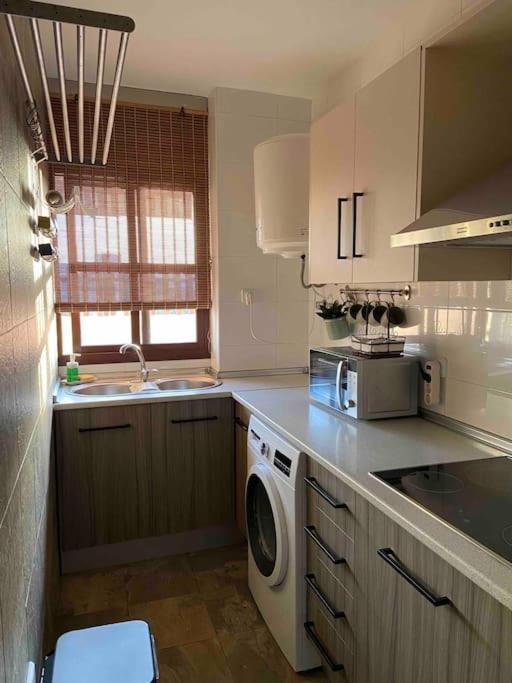 Atico Santa Lucia Terraza Y Parking Gratuitos Apartment Alcalá de Guadaira Екстериор снимка
