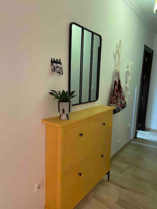Atico Santa Lucia Terraza Y Parking Gratuitos Apartment Alcalá de Guadaira Екстериор снимка